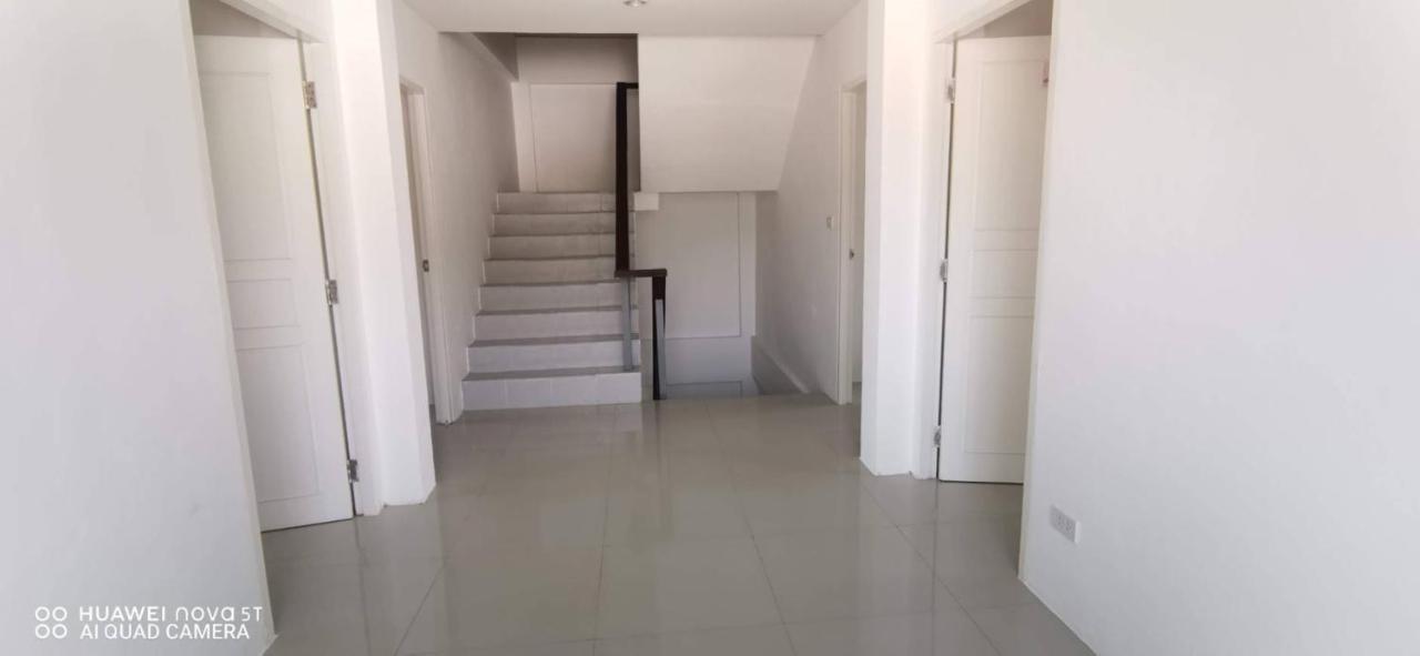 Sure Guesthouse Pantai Kamala Luaran gambar